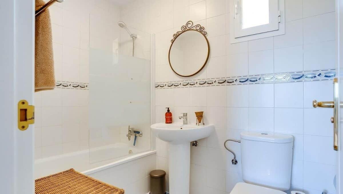 Lovely Aldea Apartment