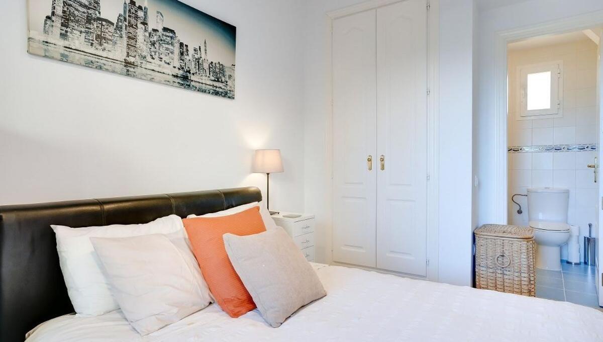 Lovely Aldea Apartment
