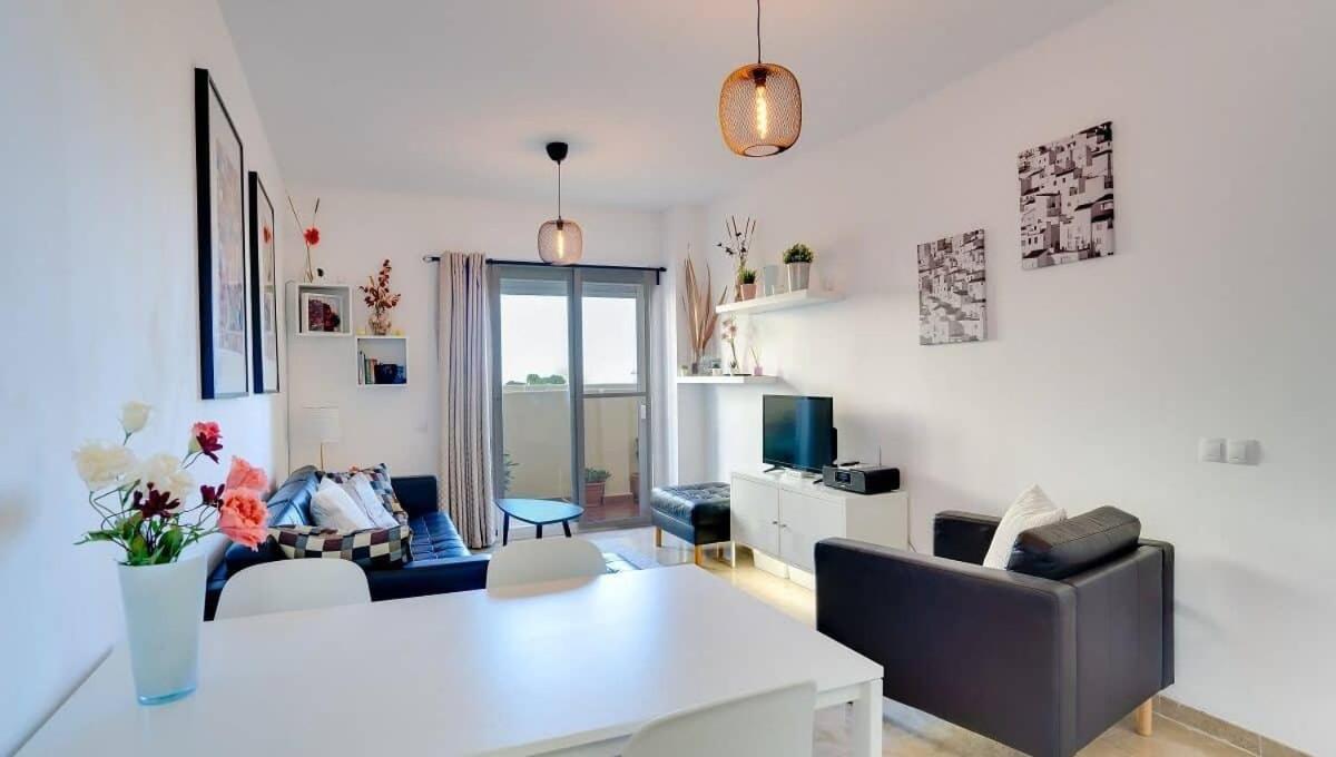 Lovely Aldea Manilva